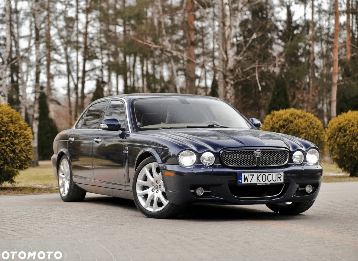 Jaguar XJ Daimler/Vanden Plas Long to limuzyna ze sportowym zacięciem
